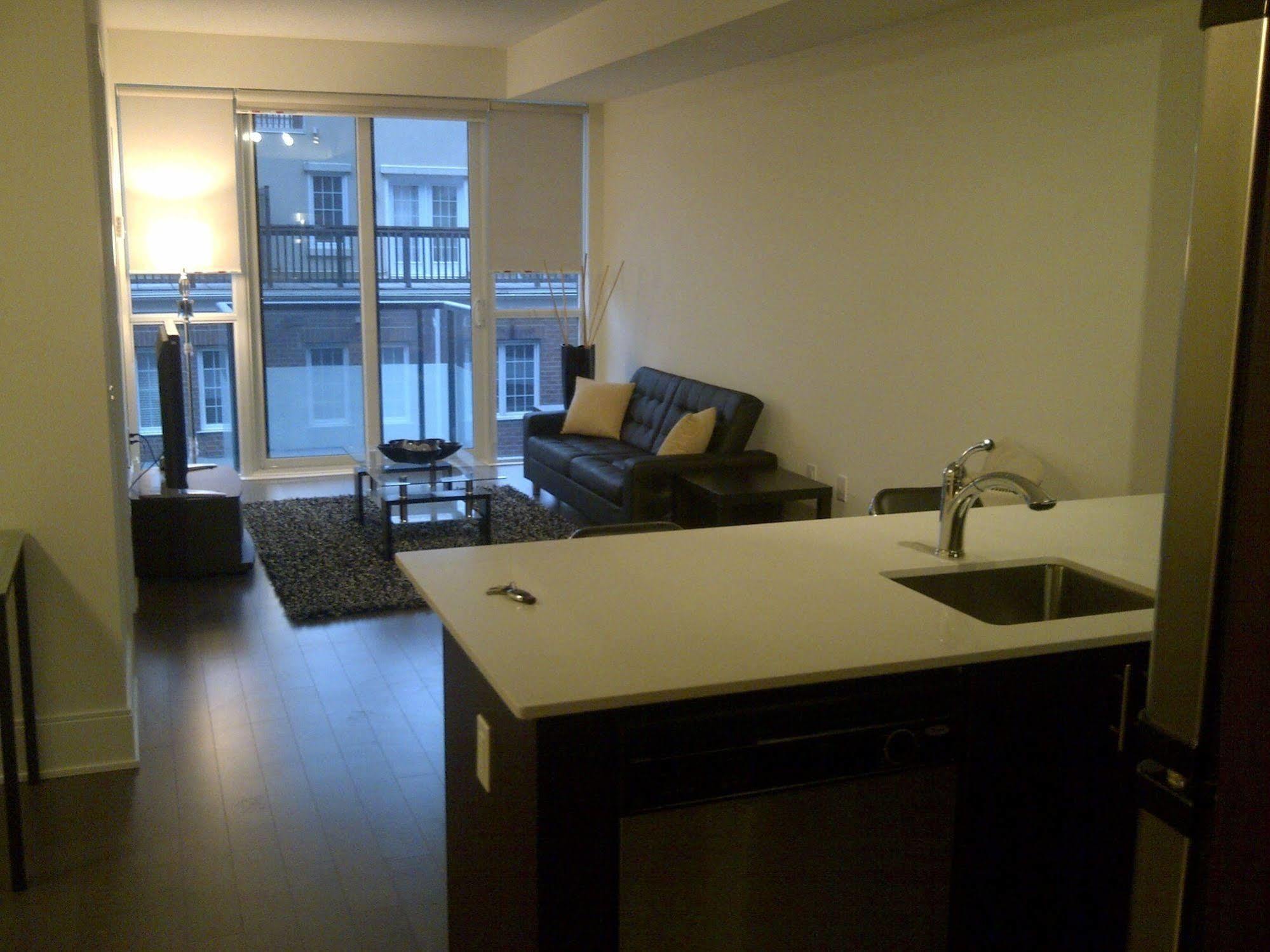 Life Suites Luxury Downtown Condos Toronto Exteriér fotografie