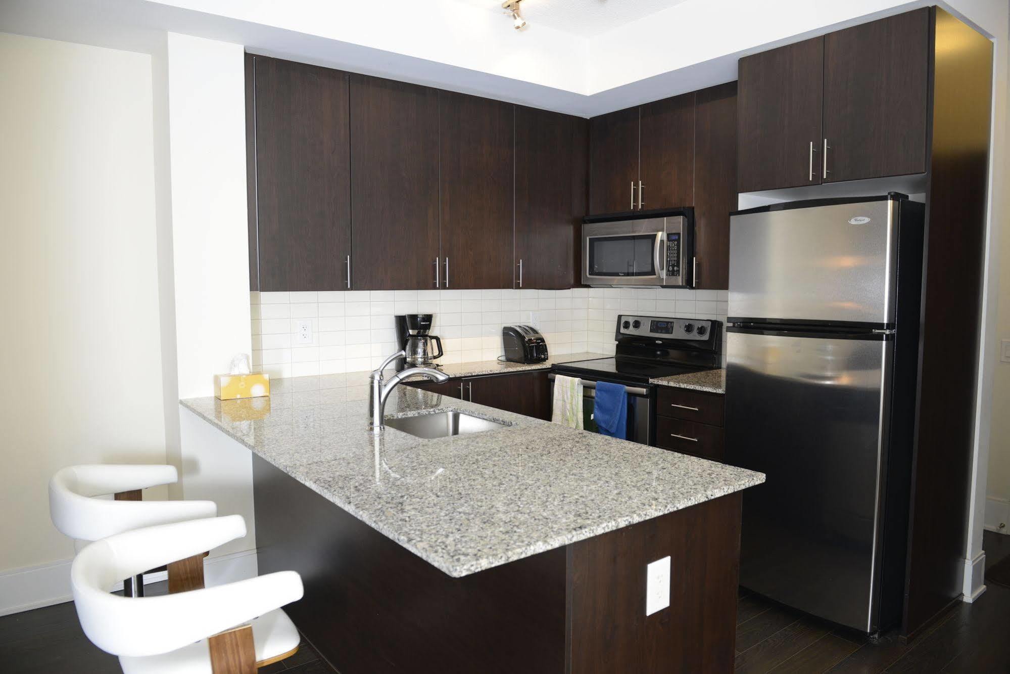 Life Suites Luxury Downtown Condos Toronto Exteriér fotografie
