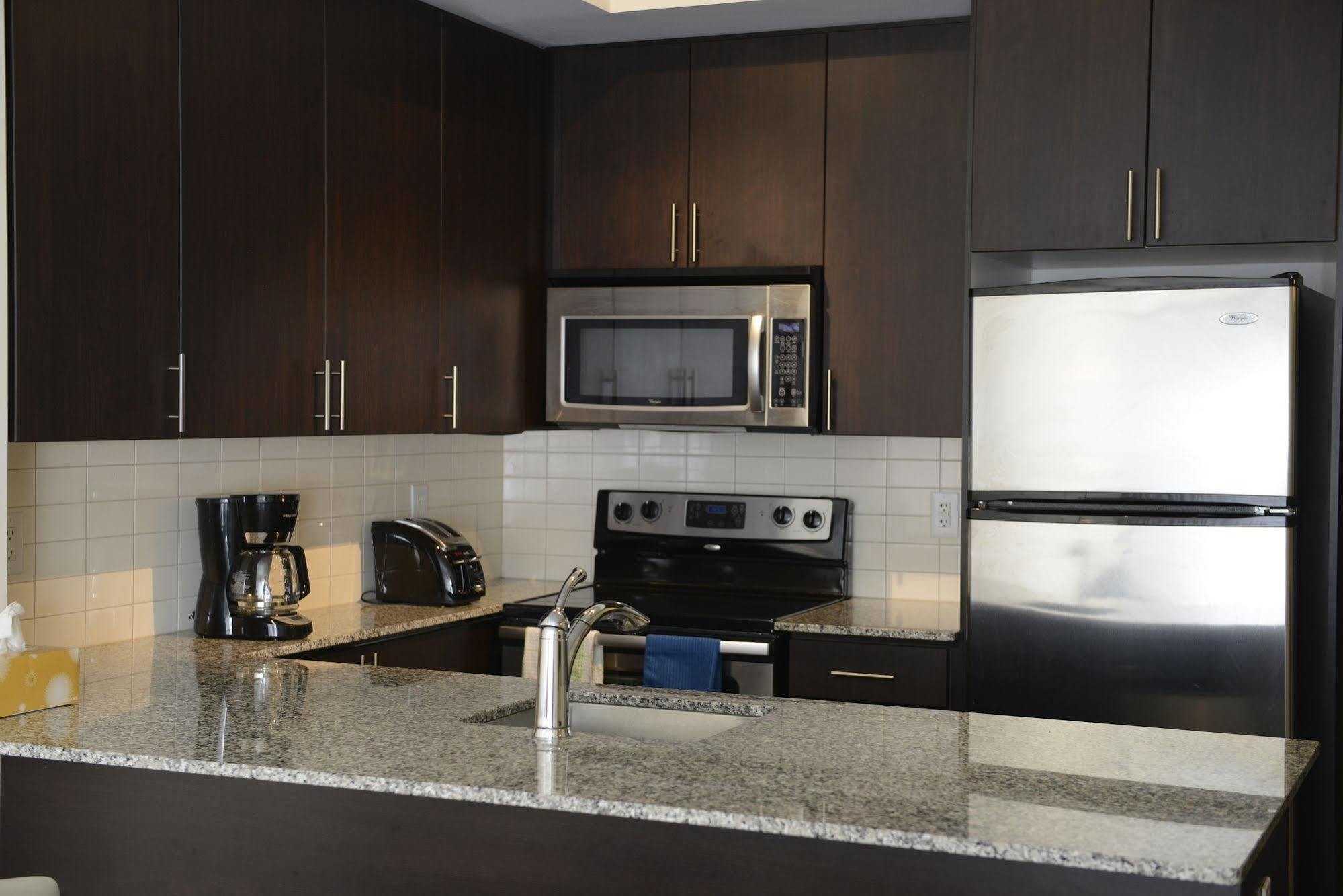 Life Suites Luxury Downtown Condos Toronto Exteriér fotografie
