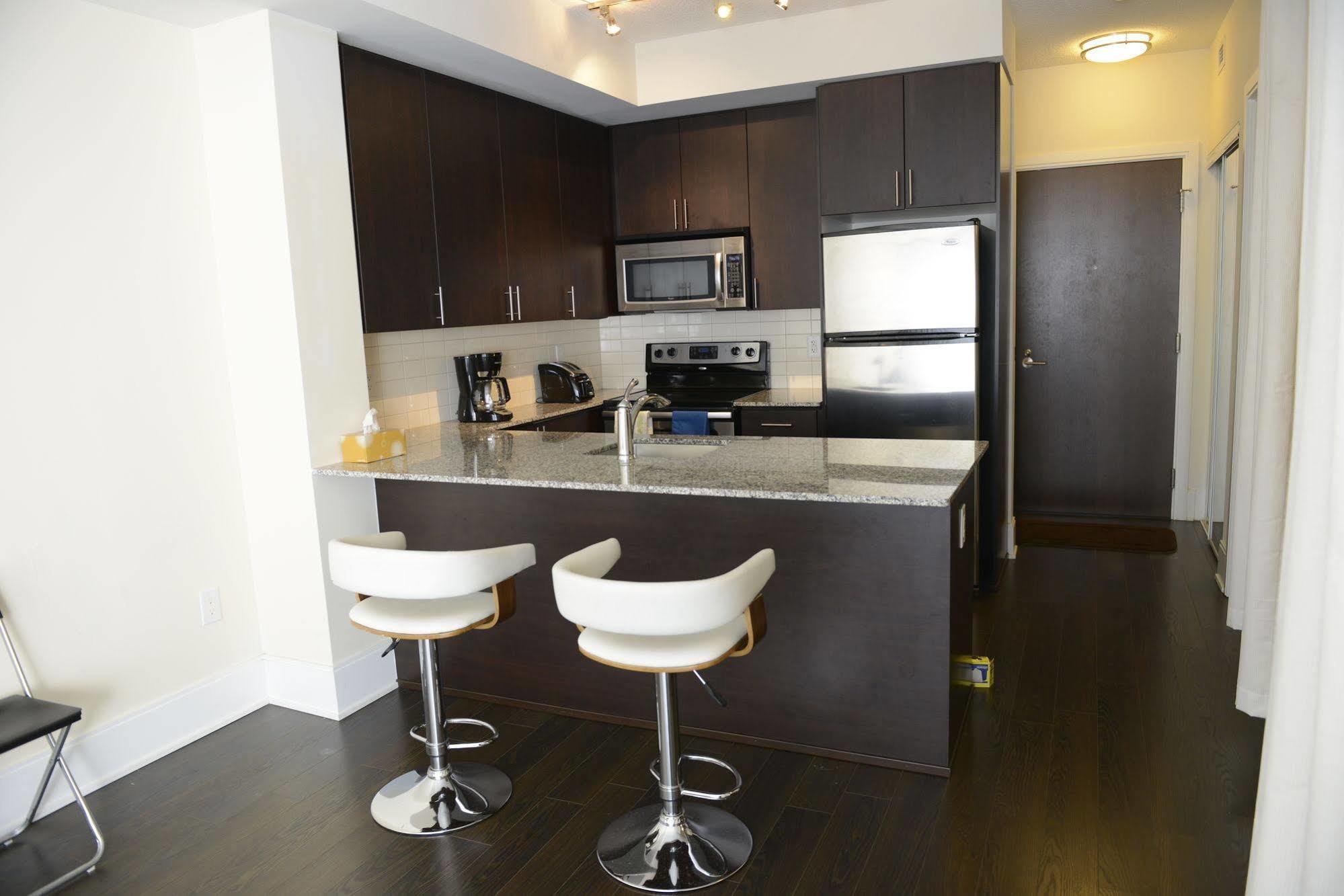 Life Suites Luxury Downtown Condos Toronto Exteriér fotografie